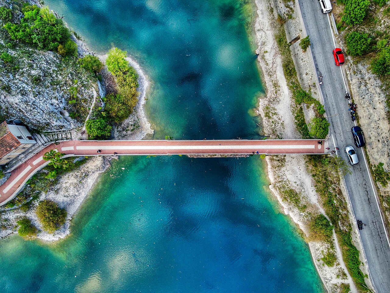 Il Lago di San Domenico nella riserva naturale.