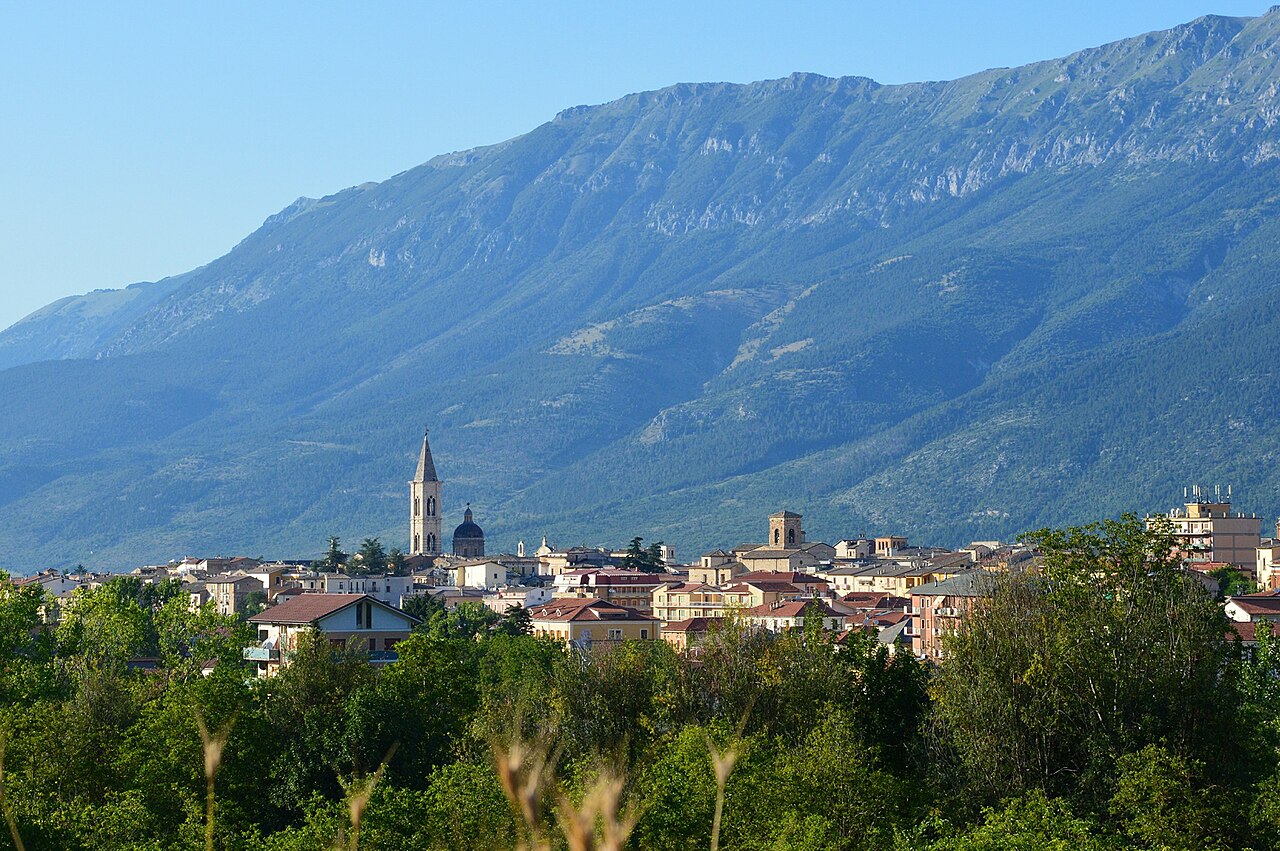 Panorama di Sulmona.